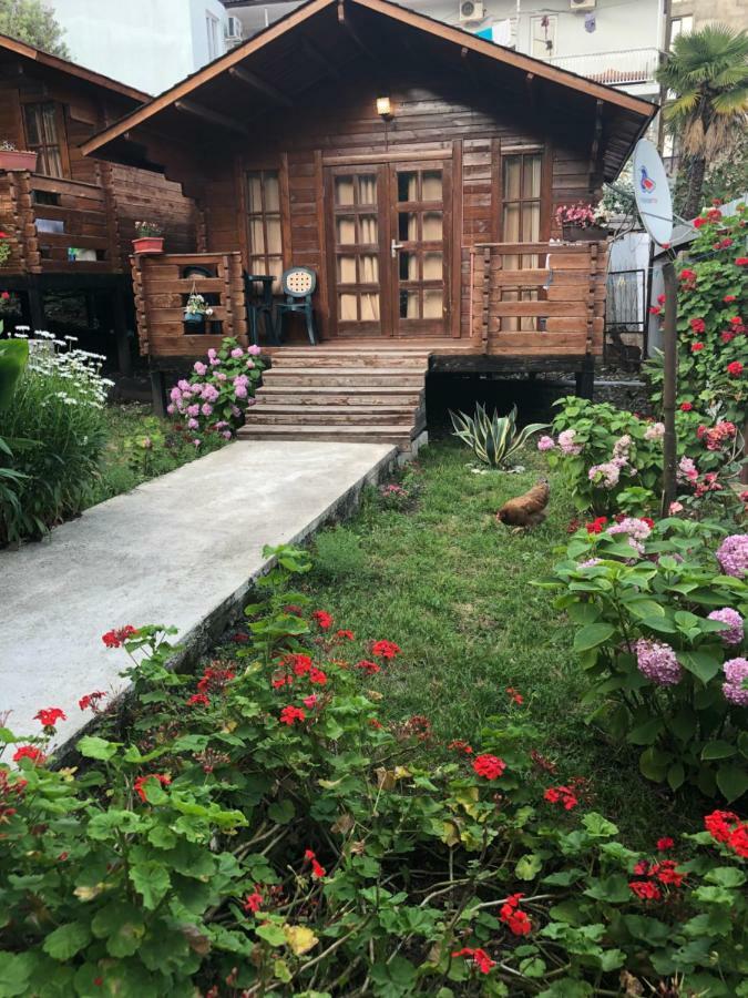 Cottage house New Athos Luaran gambar